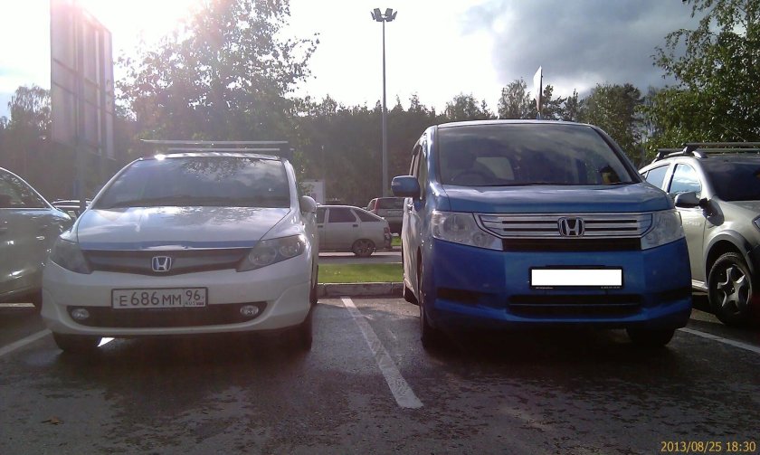 Хонда Фрид цвета кузова