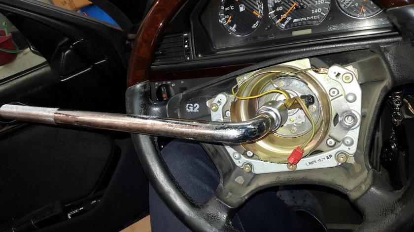 Руль 124 Мерседес втулка