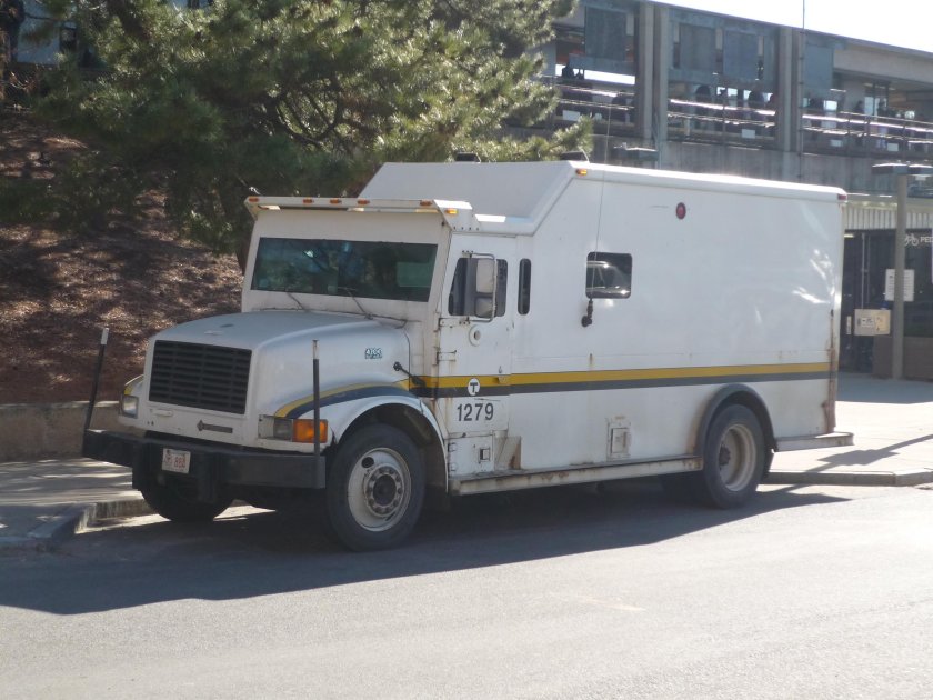 Интернешнл 4700