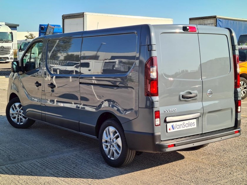 Ниссан NV 300 фургон