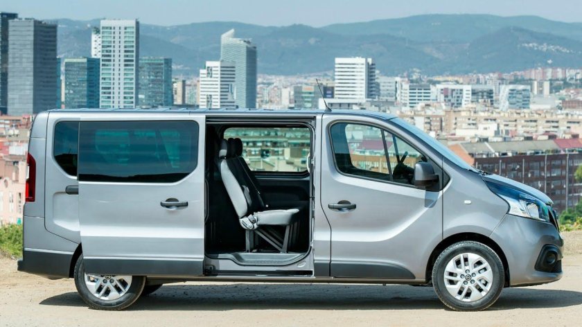 Nissan nv300 Combi