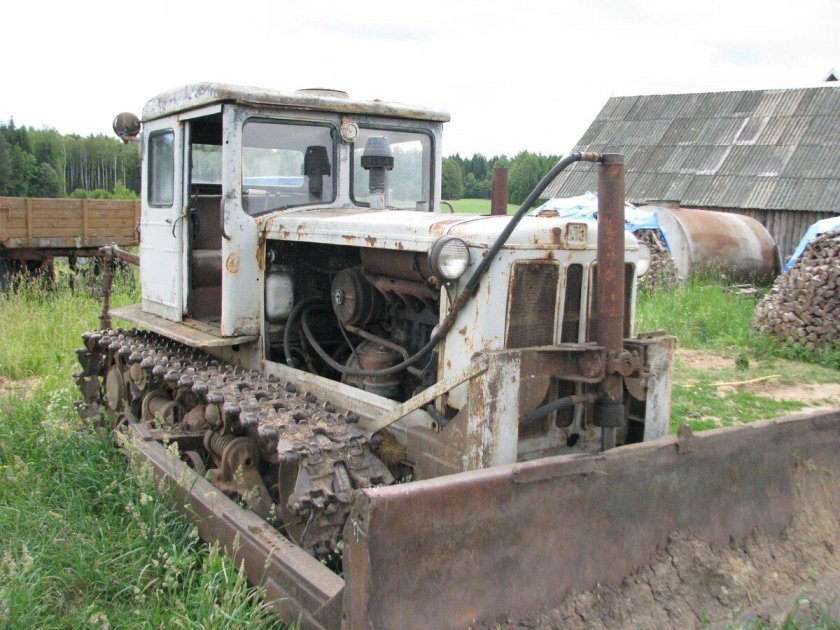 ХТЗ Т-74 бульдозер