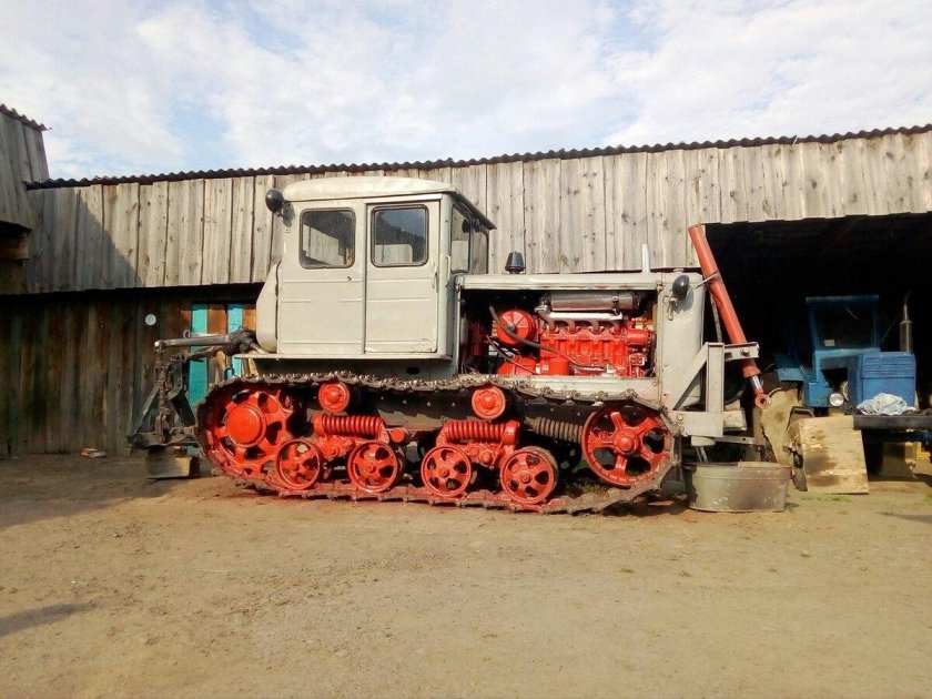 ХТЗ Т 74 трактор