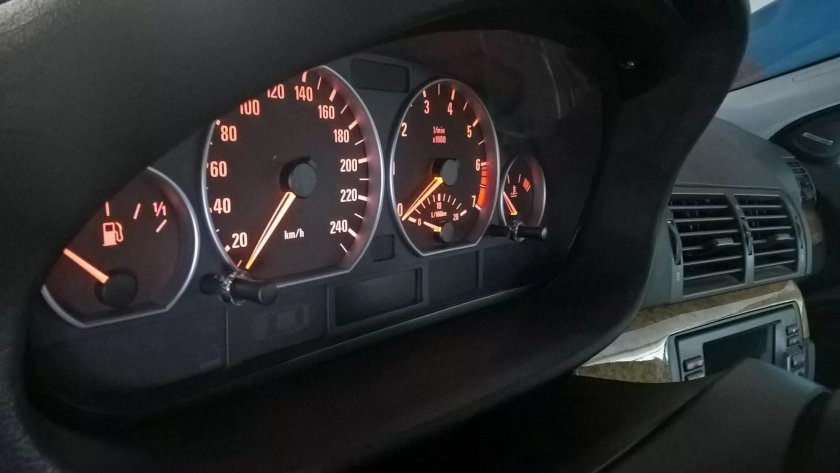 М приборка е46