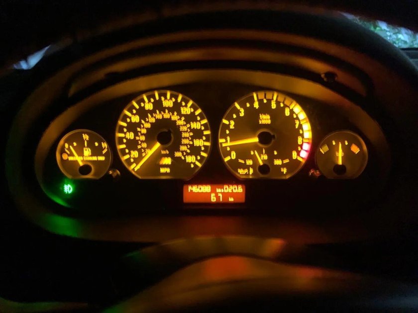 М приборка е46