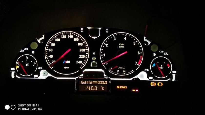 Приборная панель e39