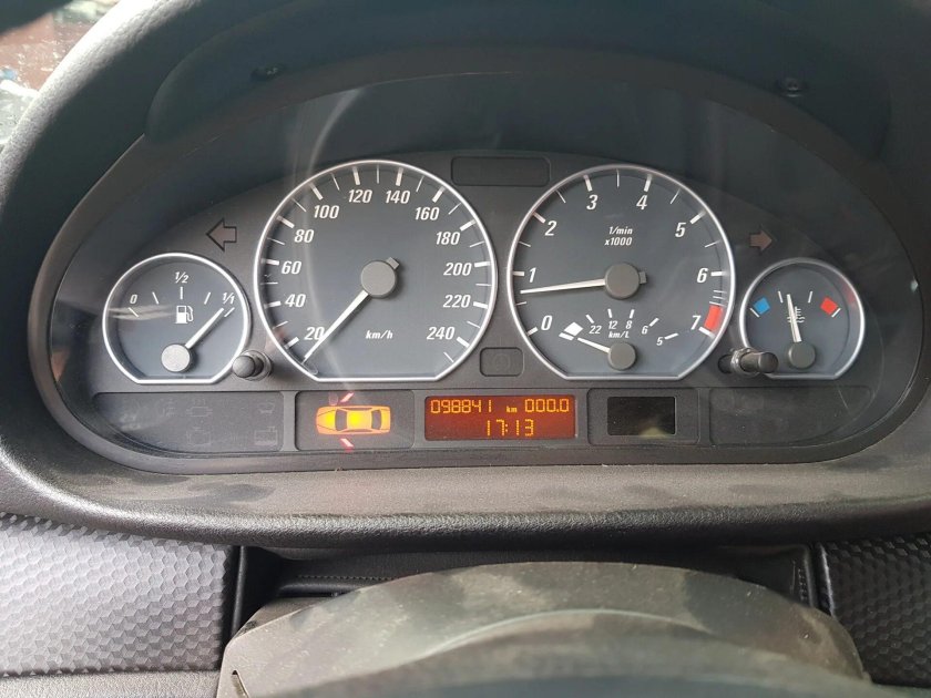 Приборная панель БМВ е46 м3