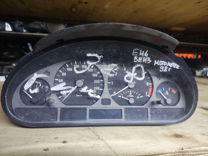 BMW e46 панель приборов