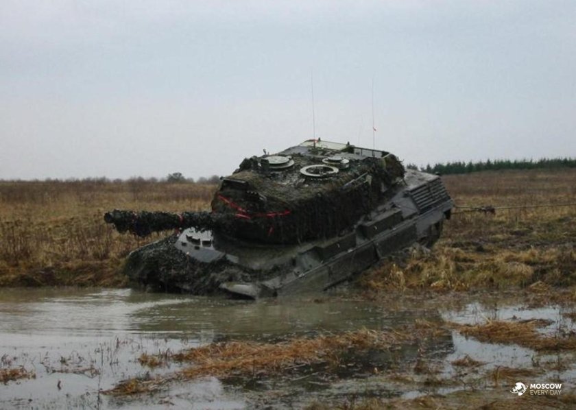 Леопард 2а6 подбитый