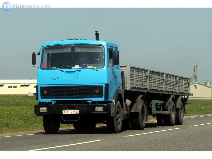 Грузовик МАЗ 5432