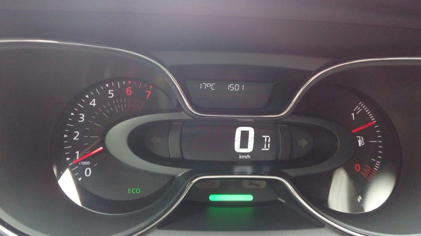 Приборная панель Рено Каптюр