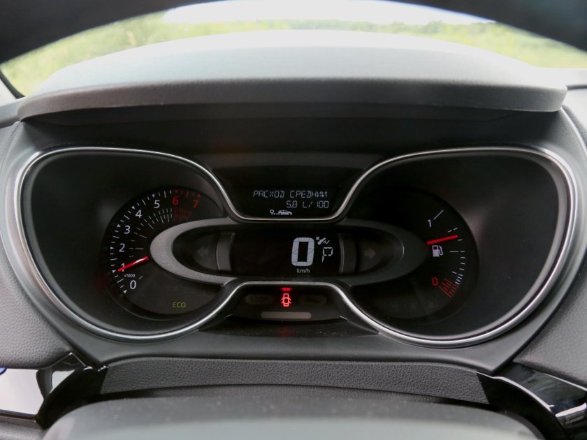 Каптур 2020 приборная панель