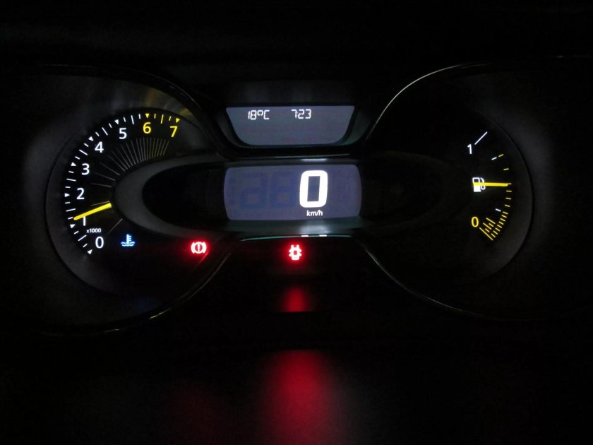 Приборная панель Рено Каптур 2017