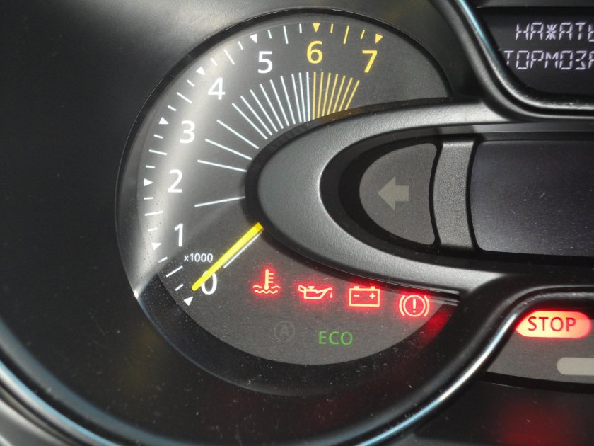 Renault Captur панель приборов