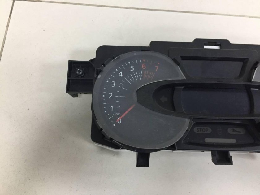 Панель приборов Клио 3