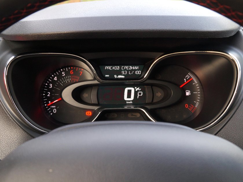 Каптур Рено 2016 приборная панель