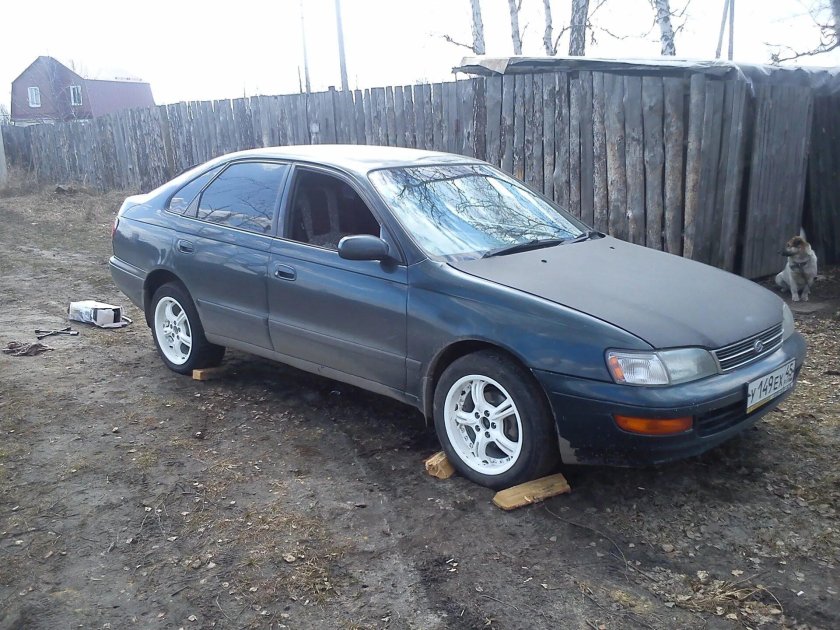 Тойота корона SF лифтбек