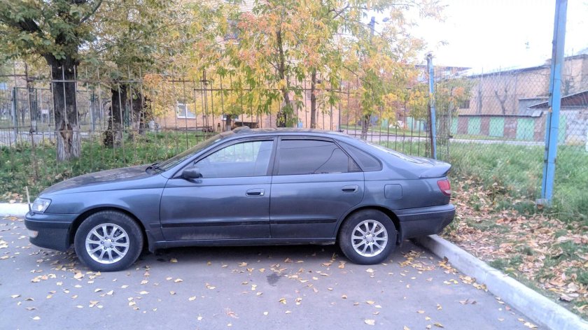 Тойота корона СФ 1995