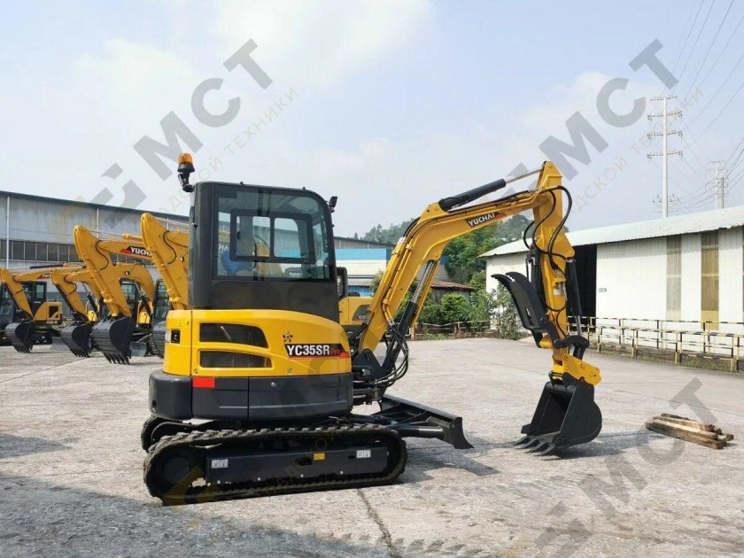Мини-экскаватор Yuchai yc35 SR