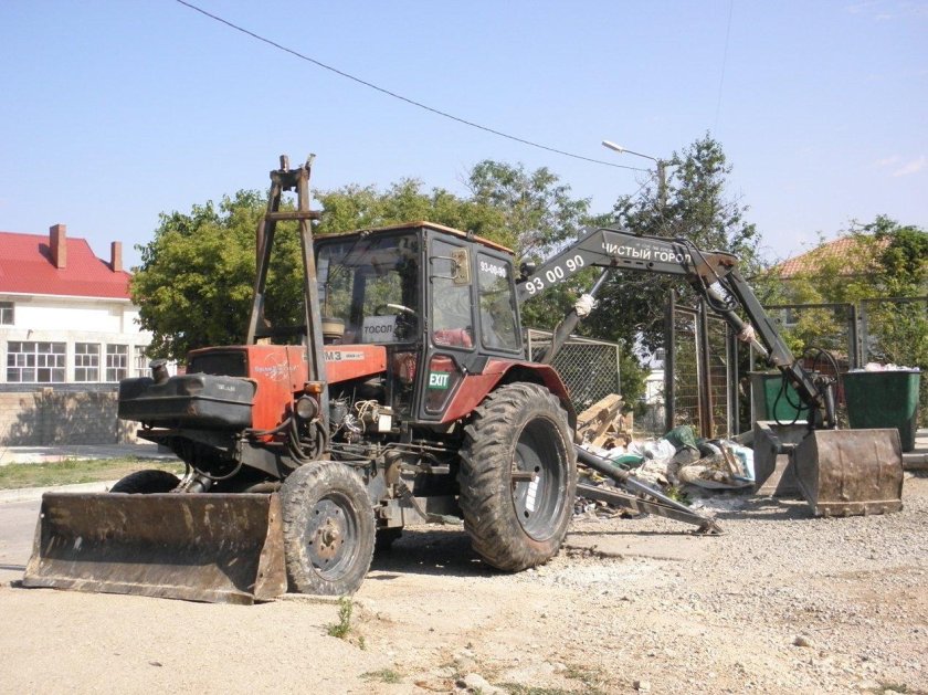 ЮМЗ 6 погрузчик