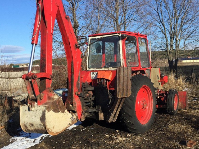 Трактор ЮМЗ 2621