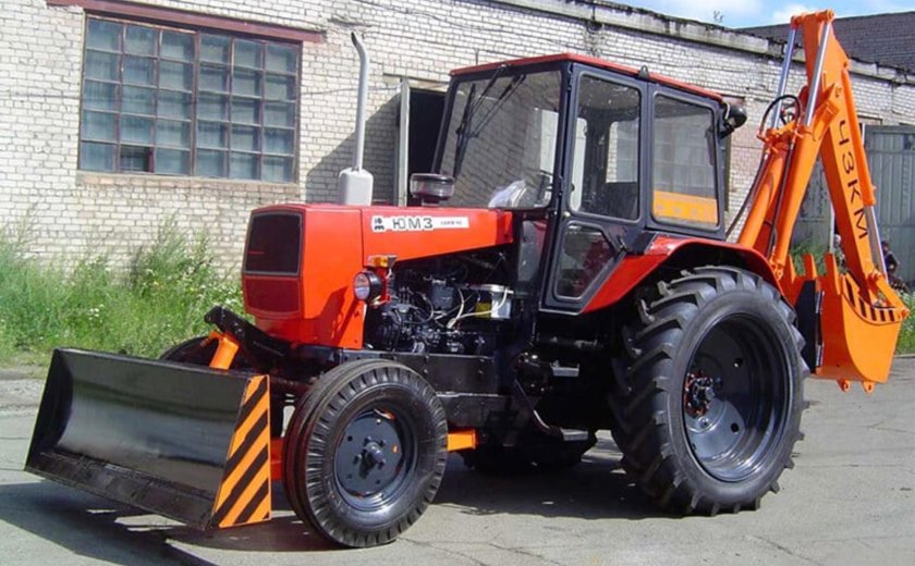 Трактор ЭО 2621