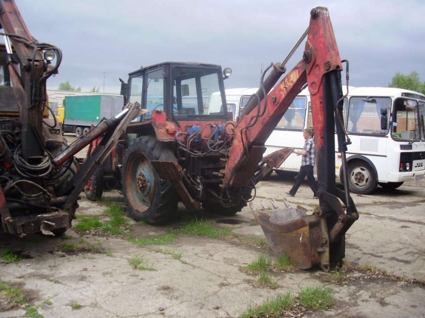 Экскаватор ЮМЗ ЭО-2621