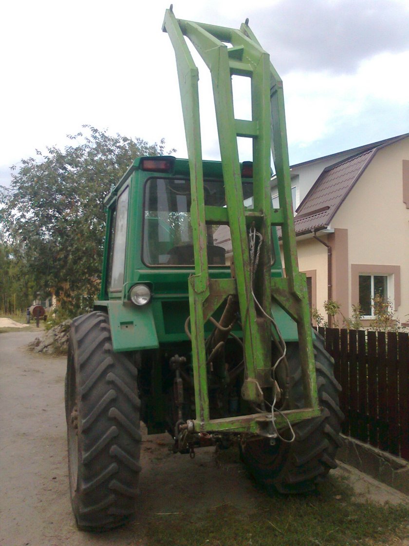 ЮМЗ 6 С куном