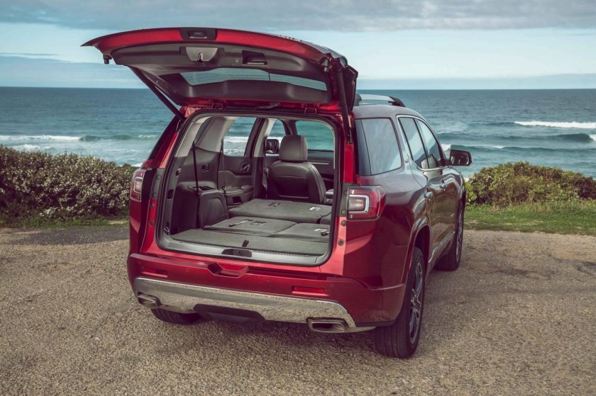 GMC Acadia багажник