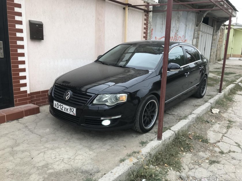 Черный Пассат б6 антихром