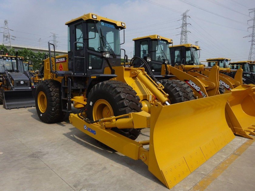 Колесный бульдозер XCMG dl210kn