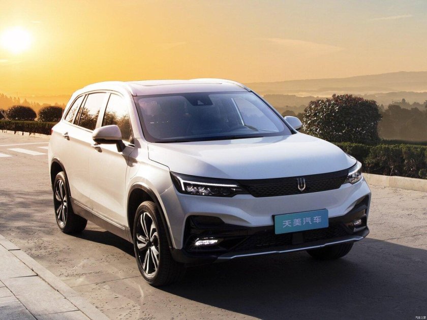 Китайский электромобиль Skywell et5