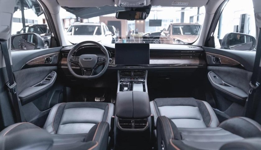 Китайский электромобиль Skywell et5