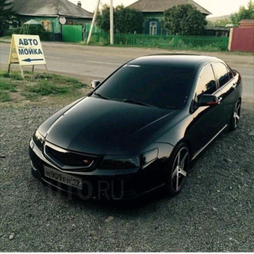 Хонда Аккорд 7 черный тонированный