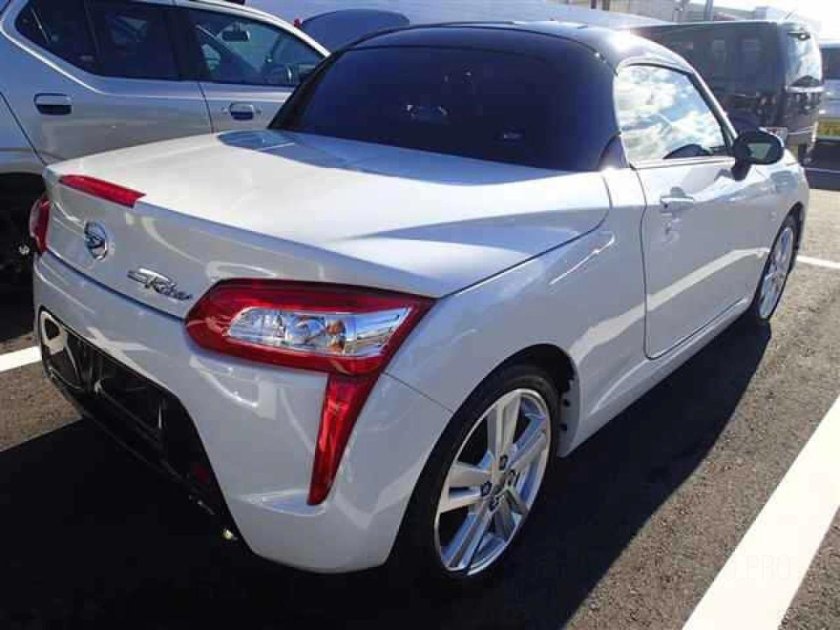 Автомобиль во