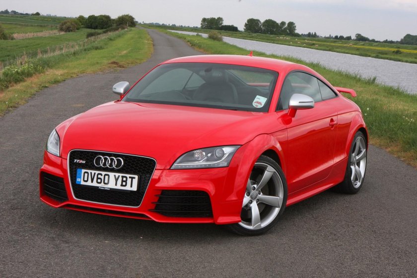 Ауди ТТ RS 2009