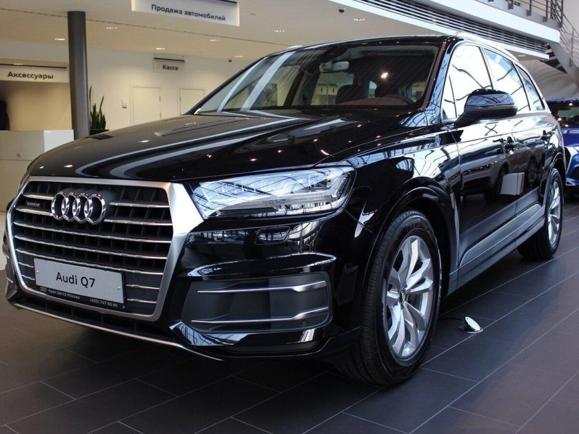 Audi q7 2017 Black