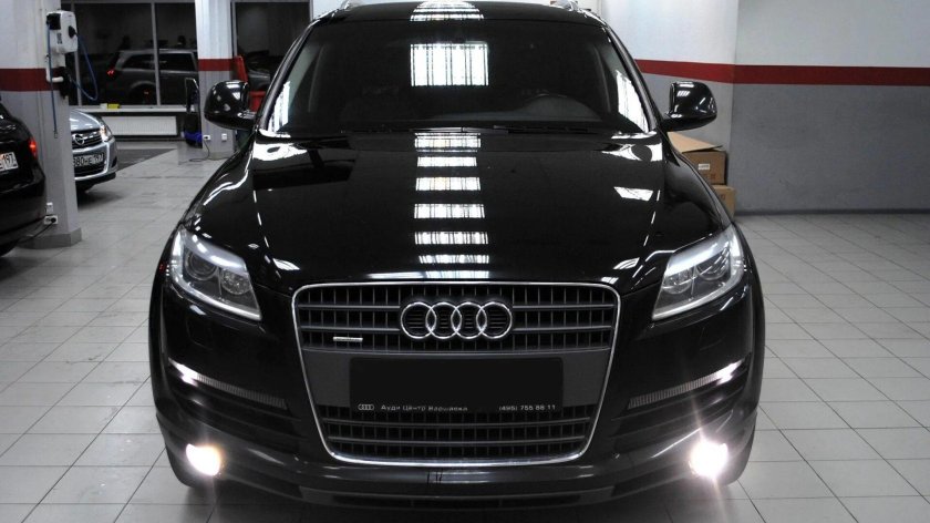 Audi q7 2014 черная