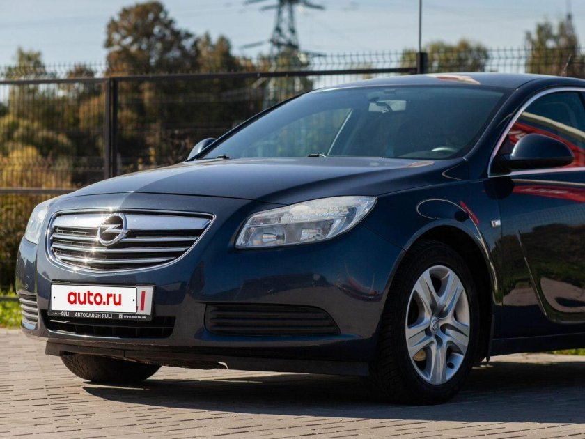 Опель инсигния 2012 седан