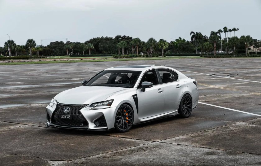 Лексус GS-F 2018