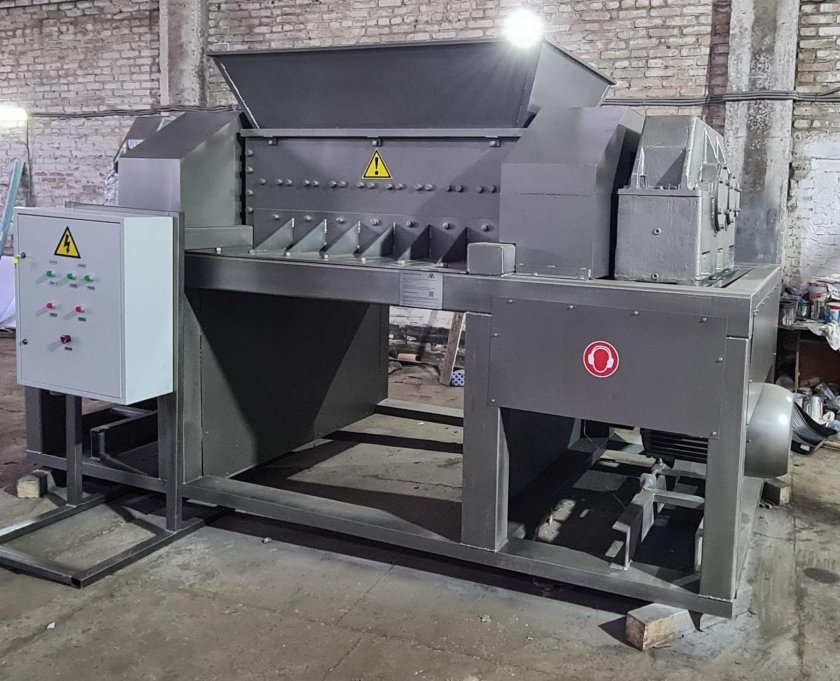 Шредер промышленный двухвальный