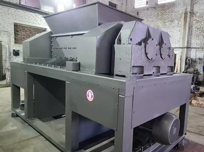 Шредер для пленки двухроторный