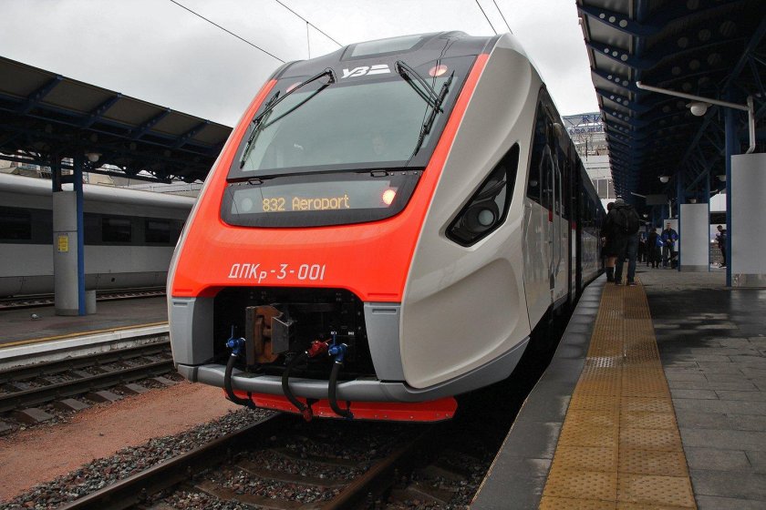 Новый дизель поезд