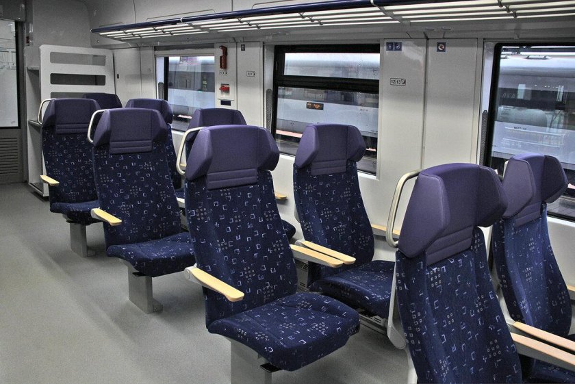 Дпкр2 дизель-поезд салон