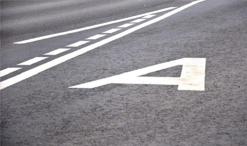 Разметка выделенной полосы для общественного транспорта