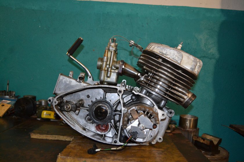 Двигатель ИЖ Планета 5