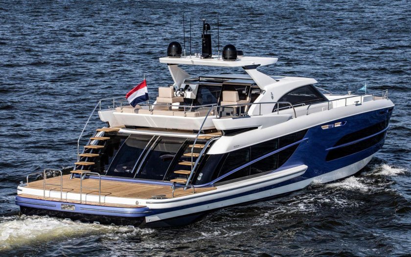 Van der Valk яхта