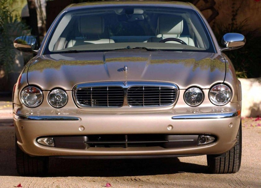 Jaguar xj8 2004