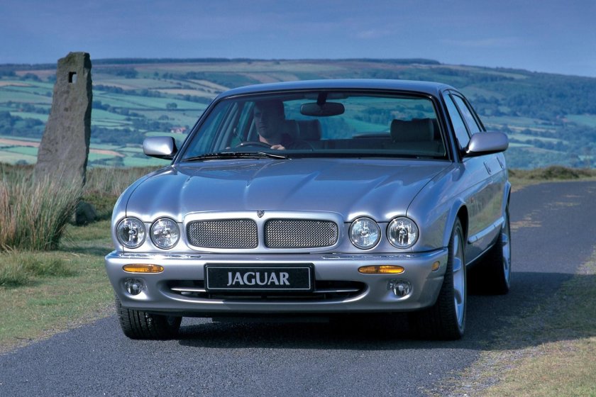 Jaguar XJR x308