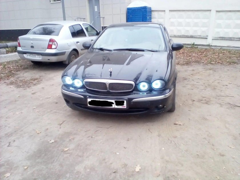 Ангельские глазки Jaguar x-Type